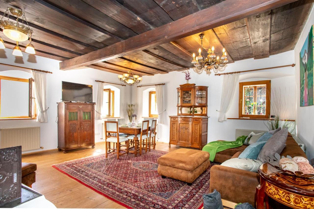Historic Lakeview Apartments Χάλστατ Εξωτερικό φωτογραφία